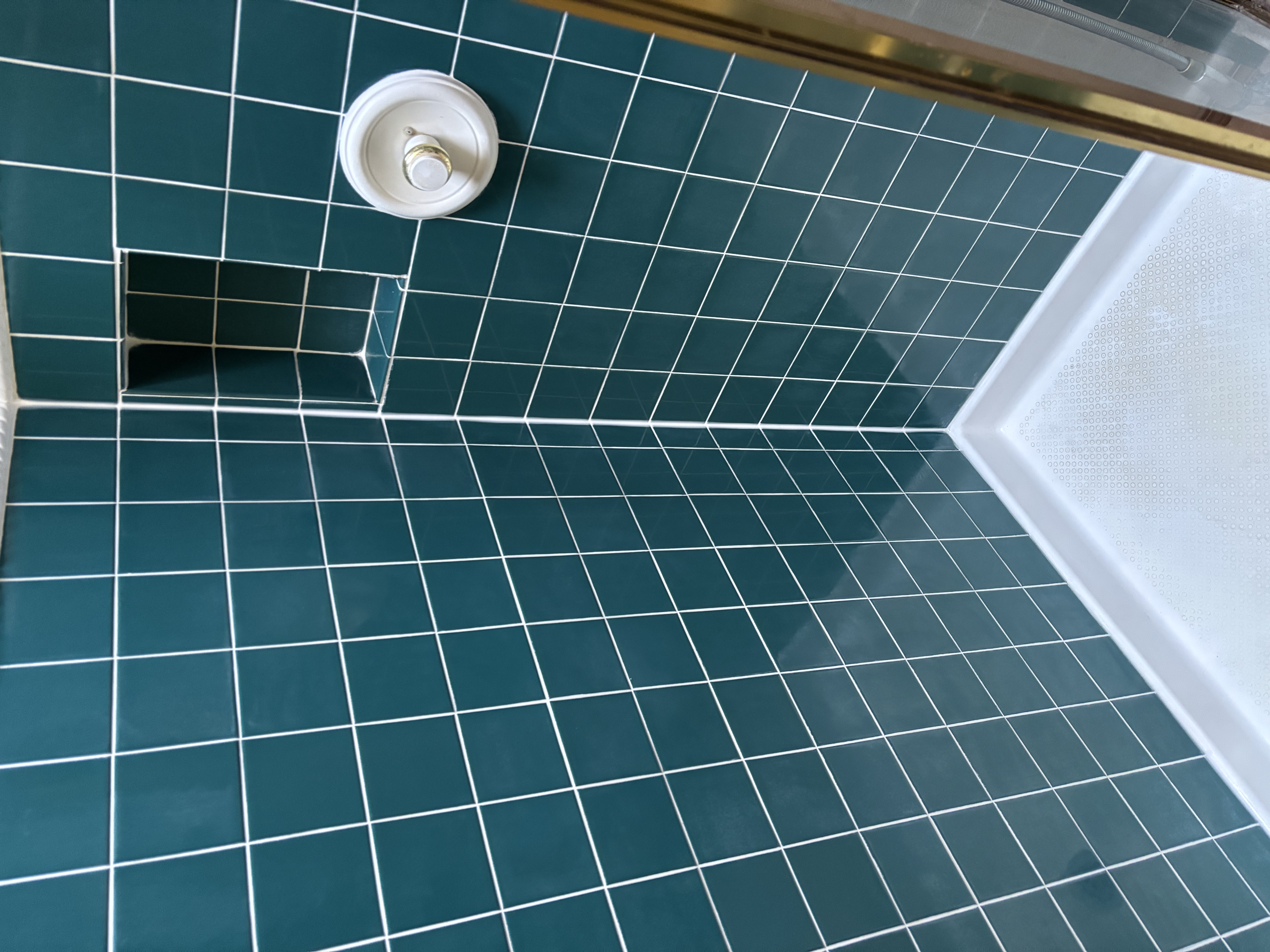 Master bathroom after complete restoration - sparkling clean with bright white grout in Seattle